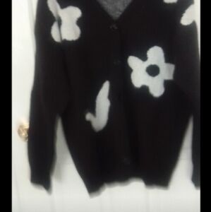 Floral Pattern Black Sweater